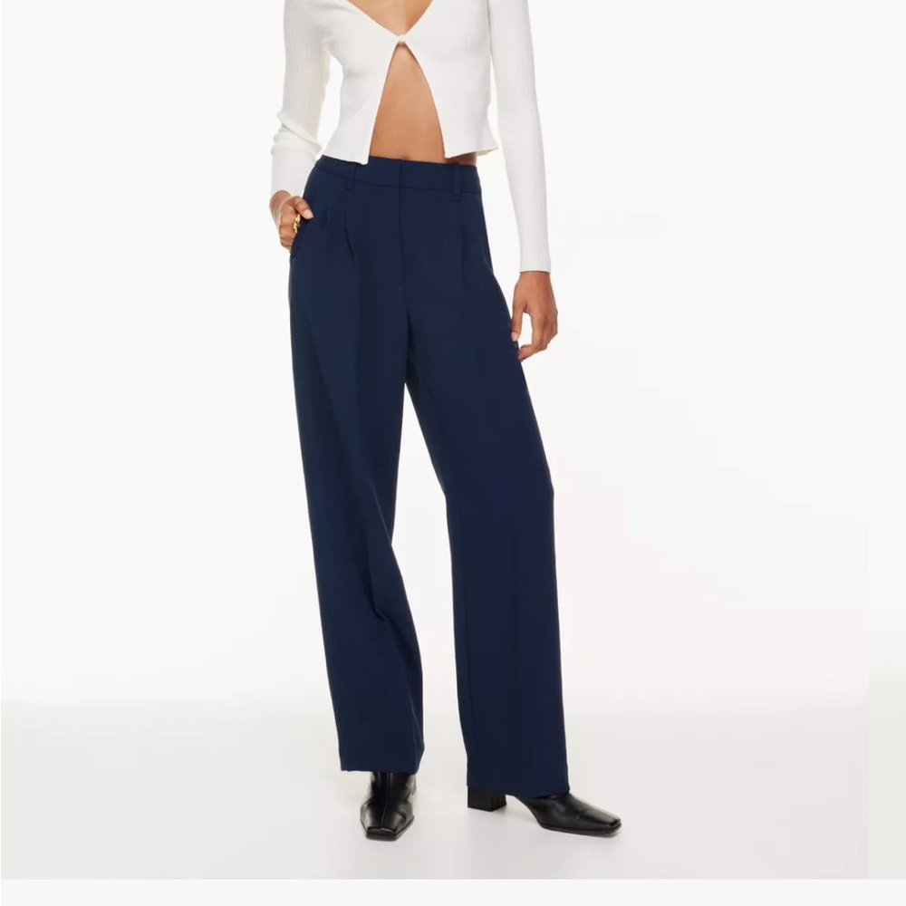 Aritzia Effortless Pants